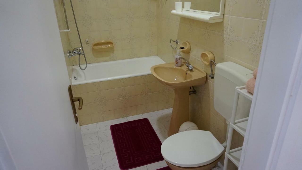Apartment Krasna Baška Voda Eksteriør billede